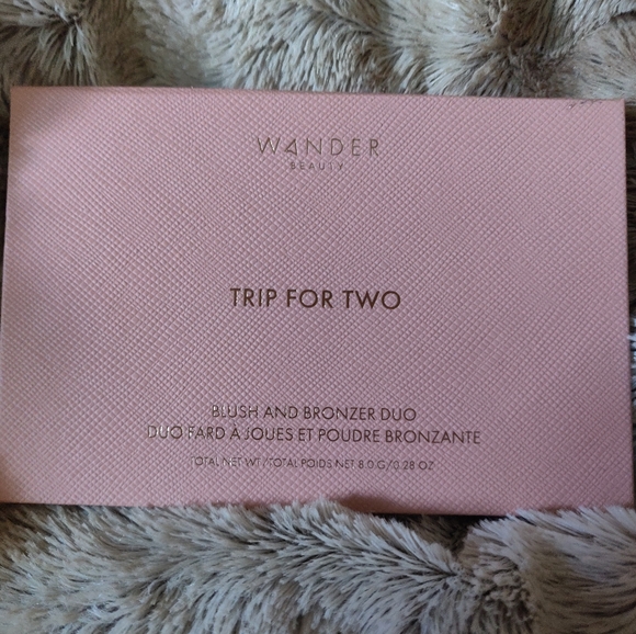 Wander Blush/Highlighter Palette - Picture 3 of 5